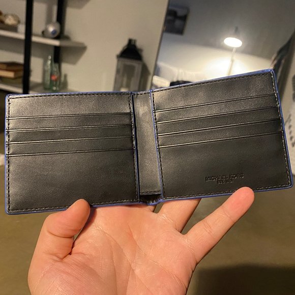 BRAND NEW: Michael Kors leather wallet/card holder set - Picture 5 of 11